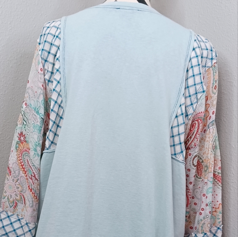 Easel Light Blue Blouse With Patterned Sleeves - image 6